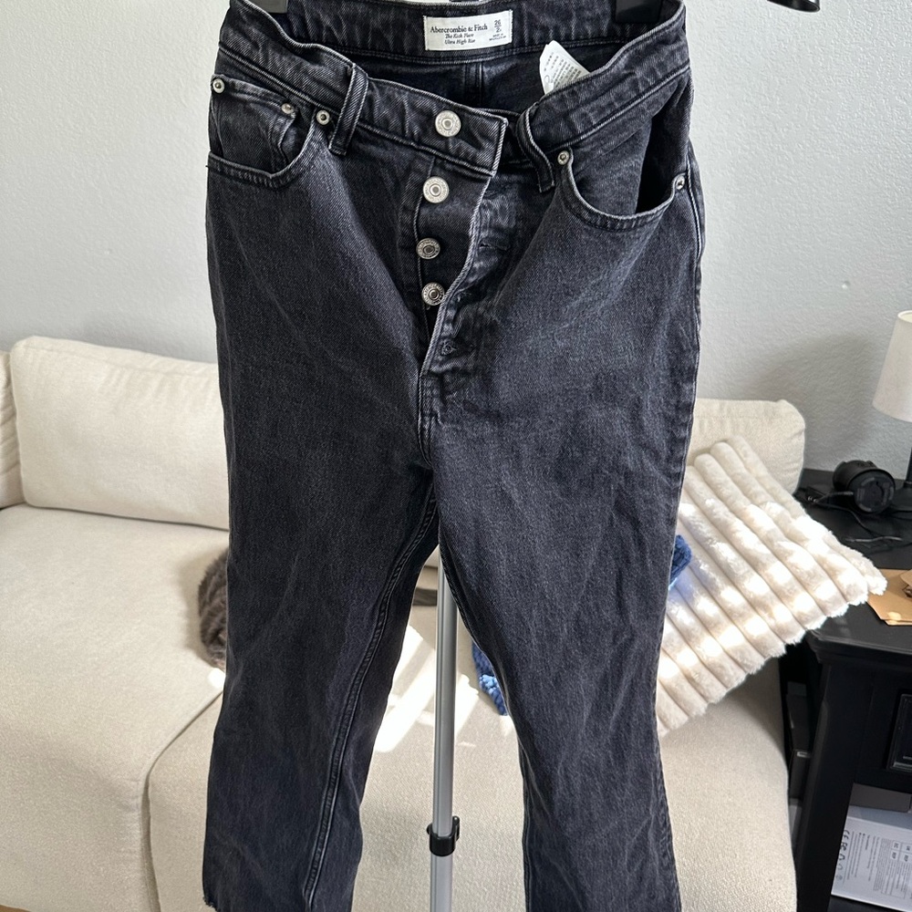 Abercrombie & Fitch Black Ankle Jeans